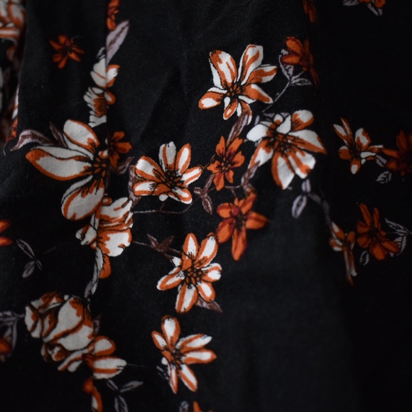 Floral Bell Sleeve Dress - Picture 2 of 6